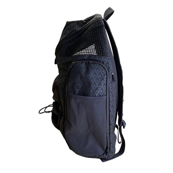 Point 3 Grey With Mesh & Ball Compartment Road Trip 2.0 Basketball Backpack - Picture 2 of 16
